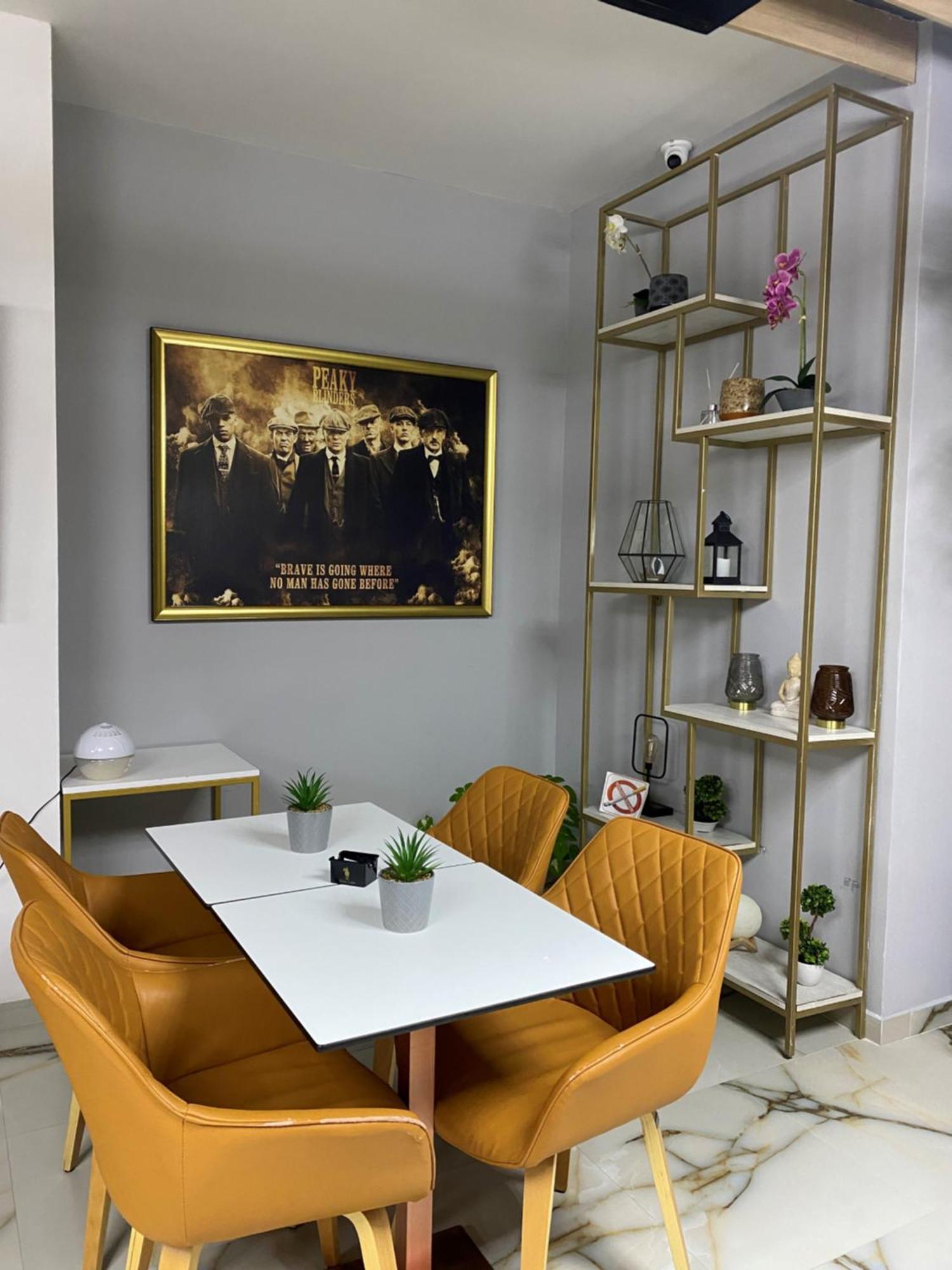 Peaky Hotel Durrës Kültér fotó