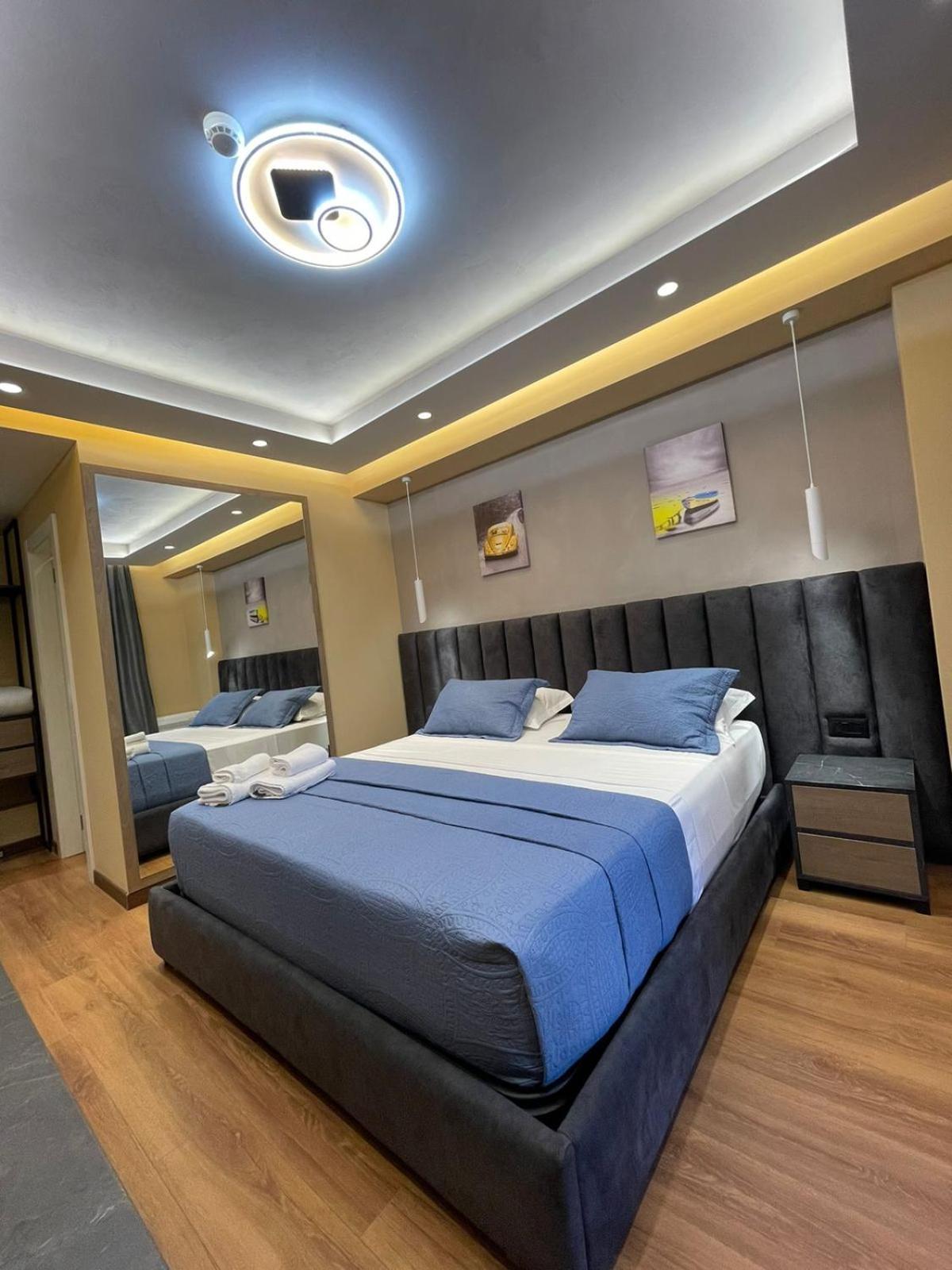 Peaky Hotel Durrës Kültér fotó