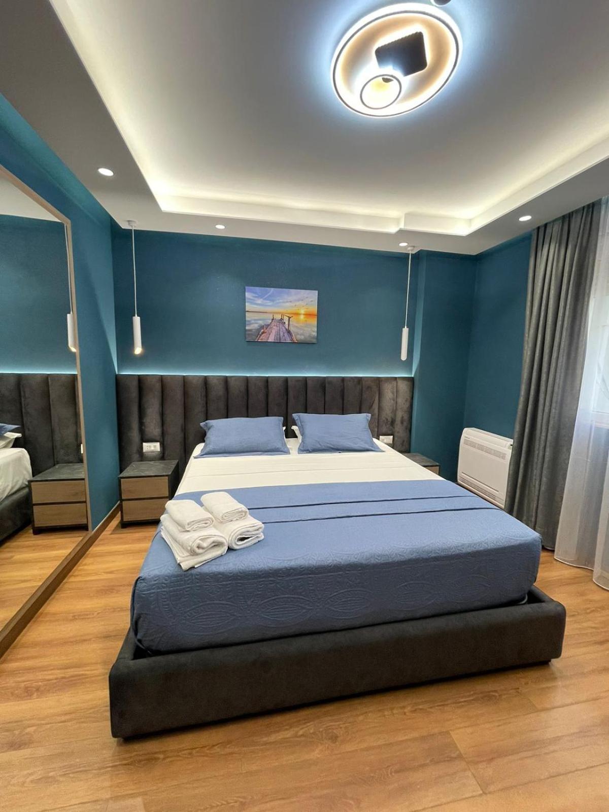 Peaky Hotel Durrës Kültér fotó